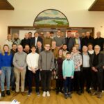 Hópmynd af keppendum í Skjólbrekku